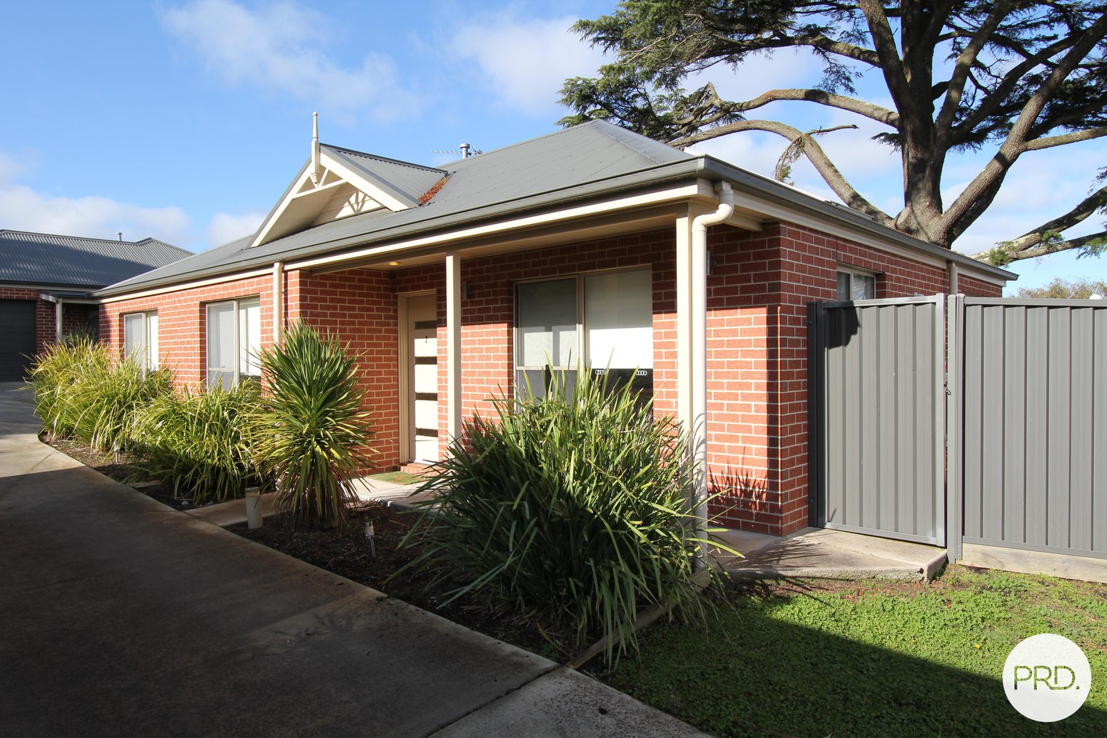 2/604 Havelock Street BLACK HILL 11