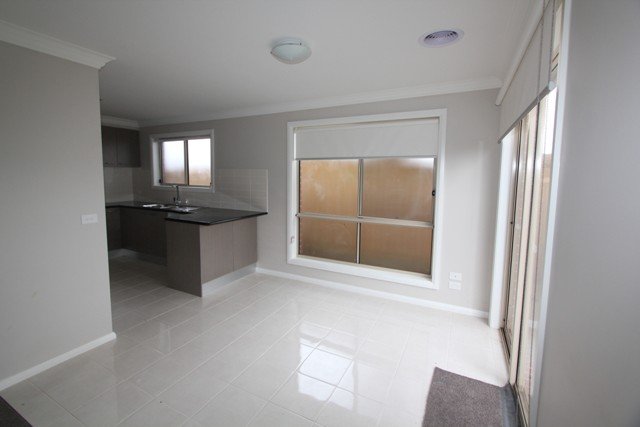 2/604 Havelock Street BLACK HILL 4