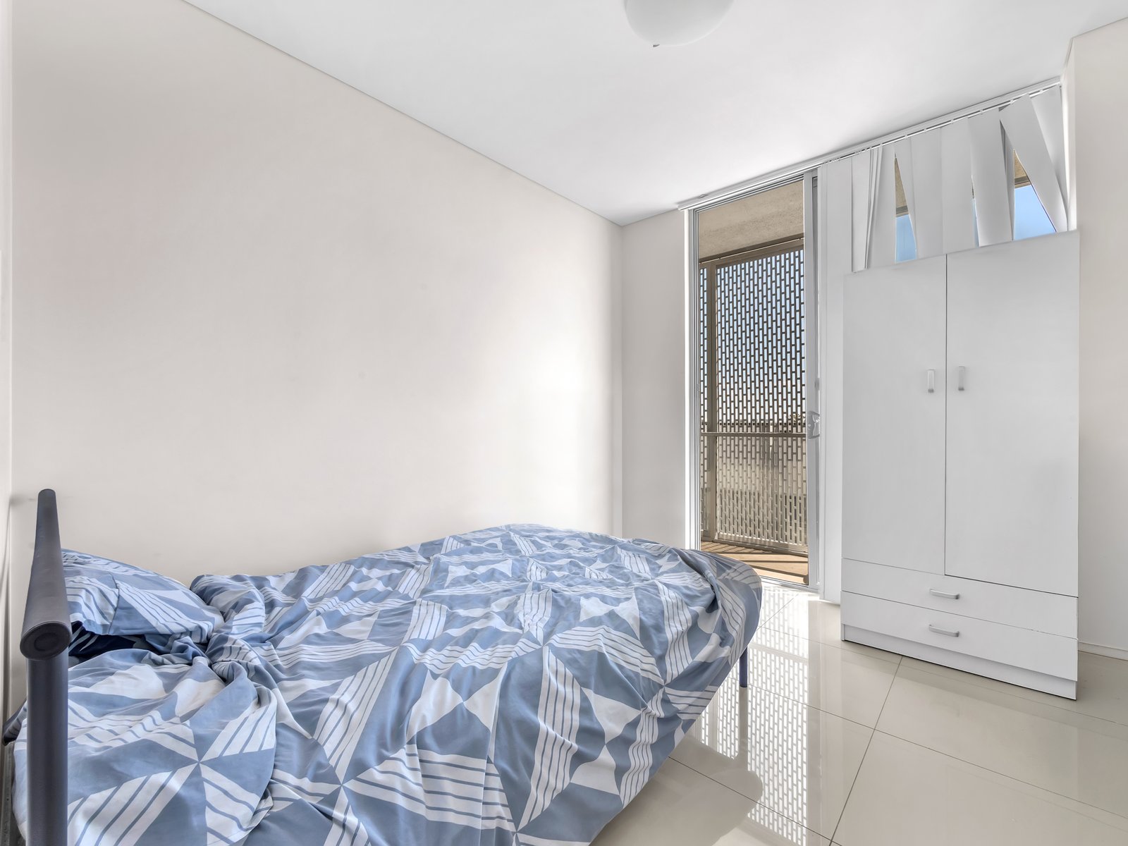 2604/39 Rhodes Street HILLSDALE 8