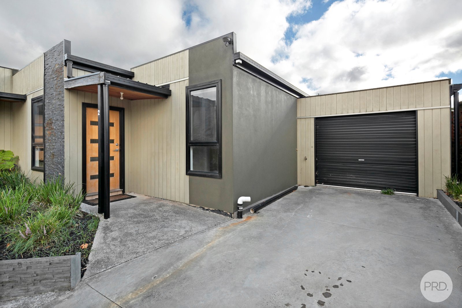 2/607 Grant Street GOLDEN POINT 1