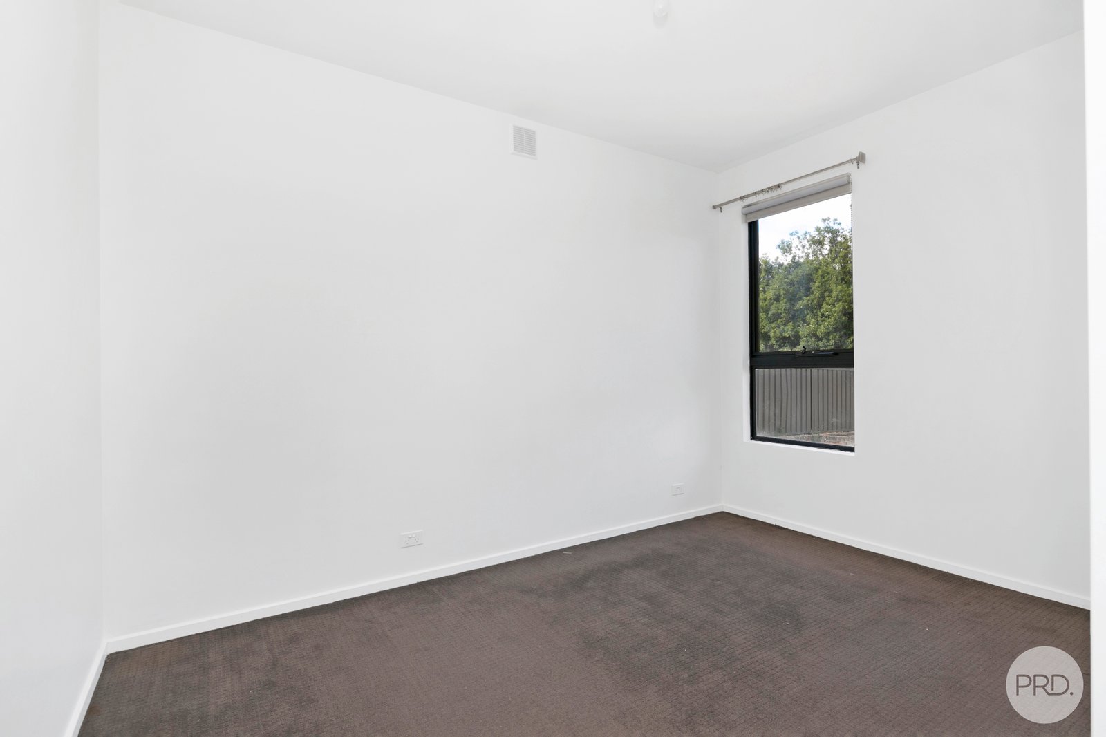 2/607 Grant Street GOLDEN POINT 7