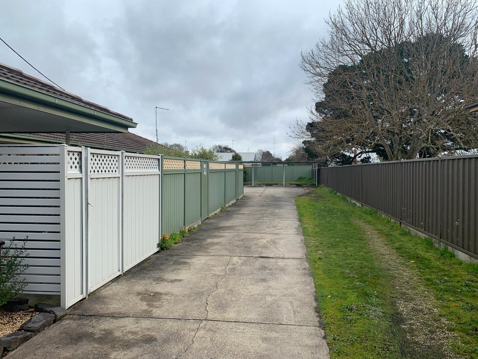 Gallery: 2/608 Talbot Street South Street