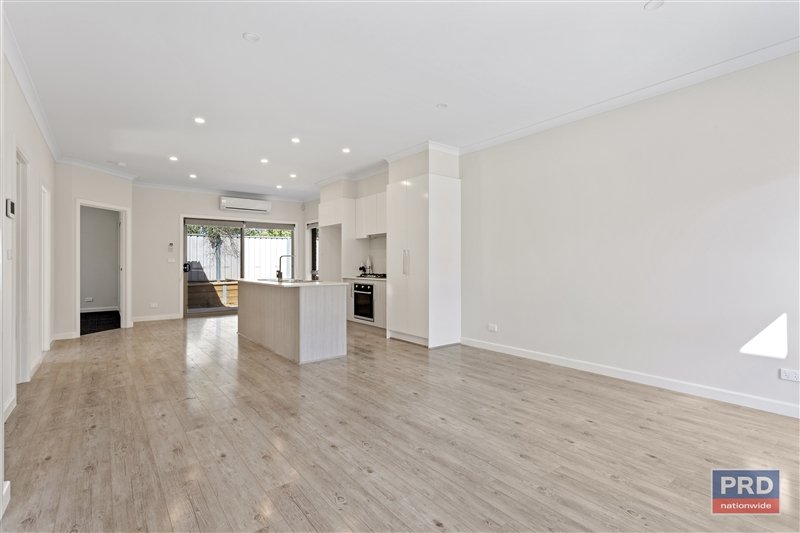 2/60a Smith Street NORTH BENDIGO 5