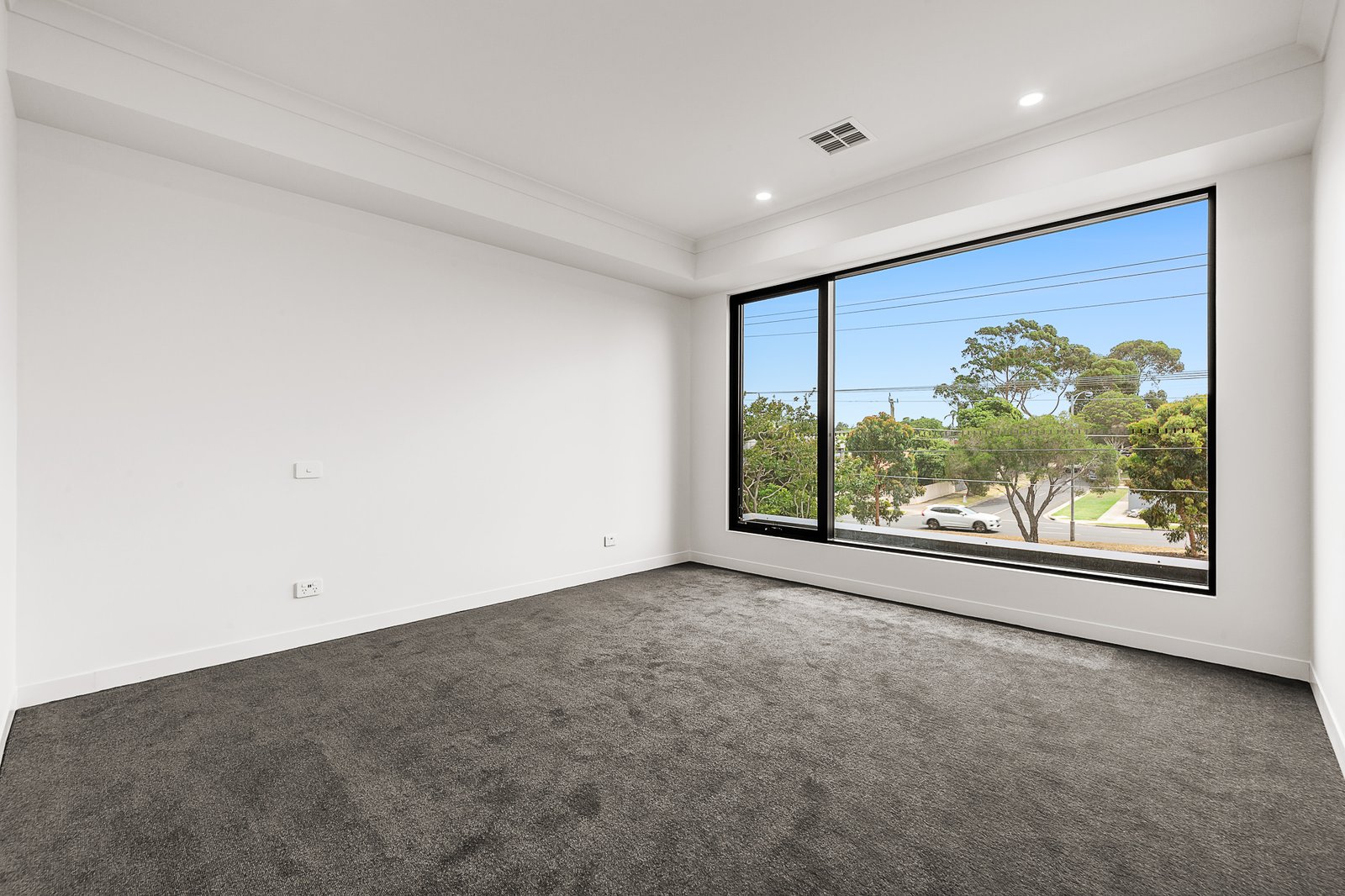 Gallery: 260A South Road