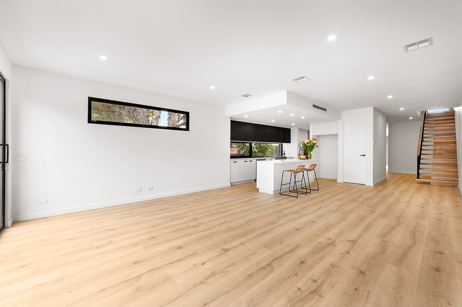 Gallery: 260A South Road