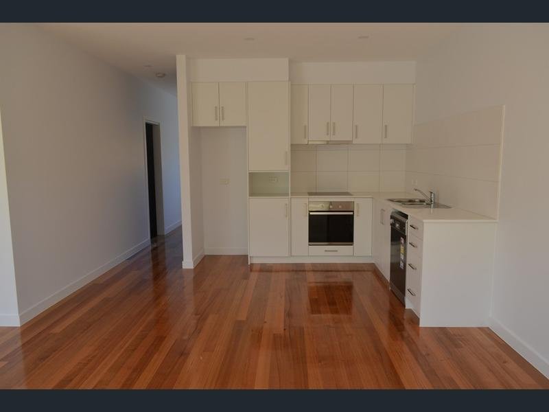 Gallery: 2/61 Bondi Road