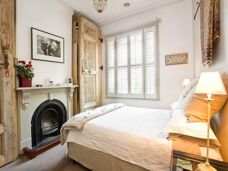 Gallery: 261 Bridport Street West