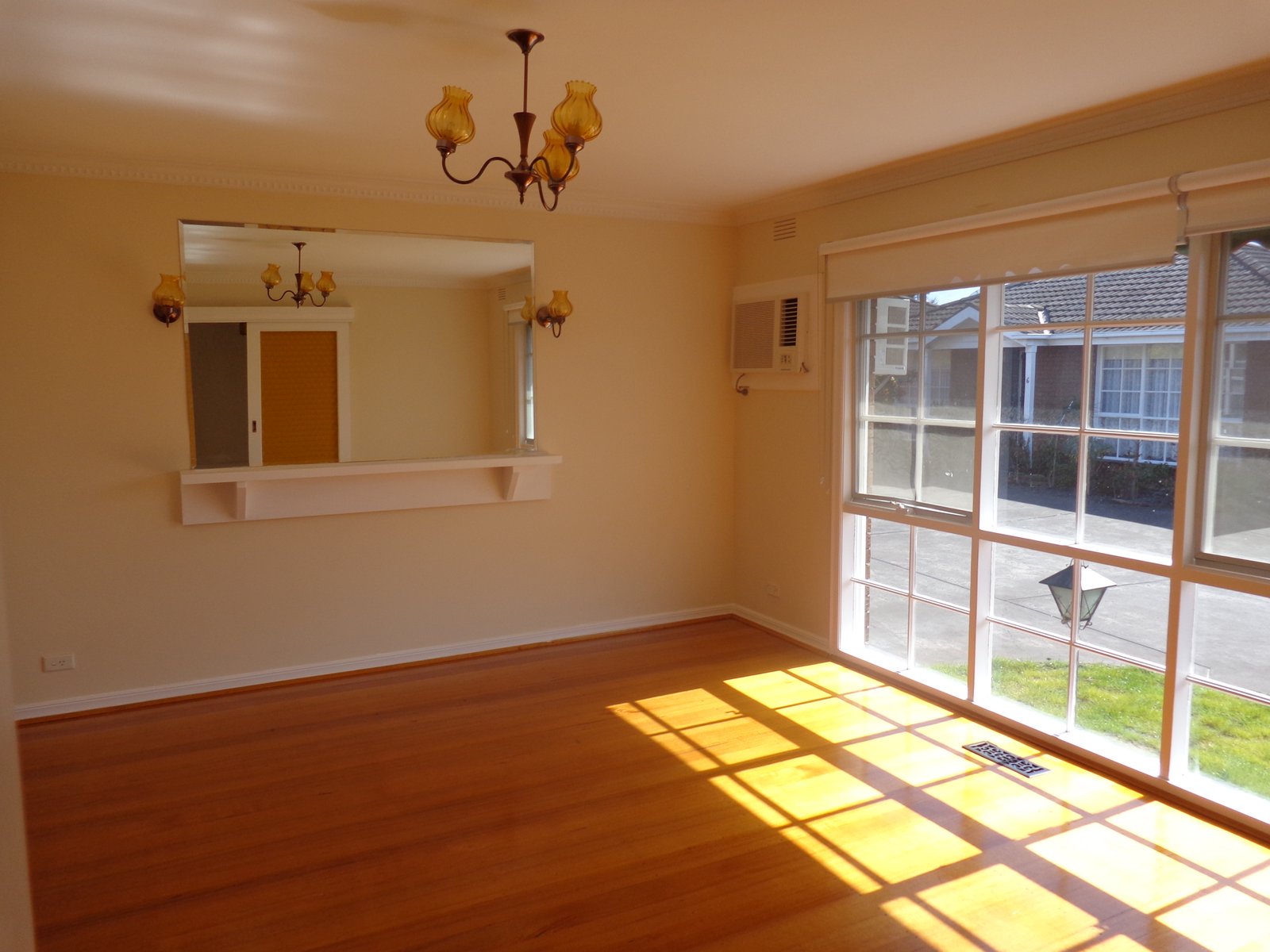 Gallery: 2/61 Chesterville Road