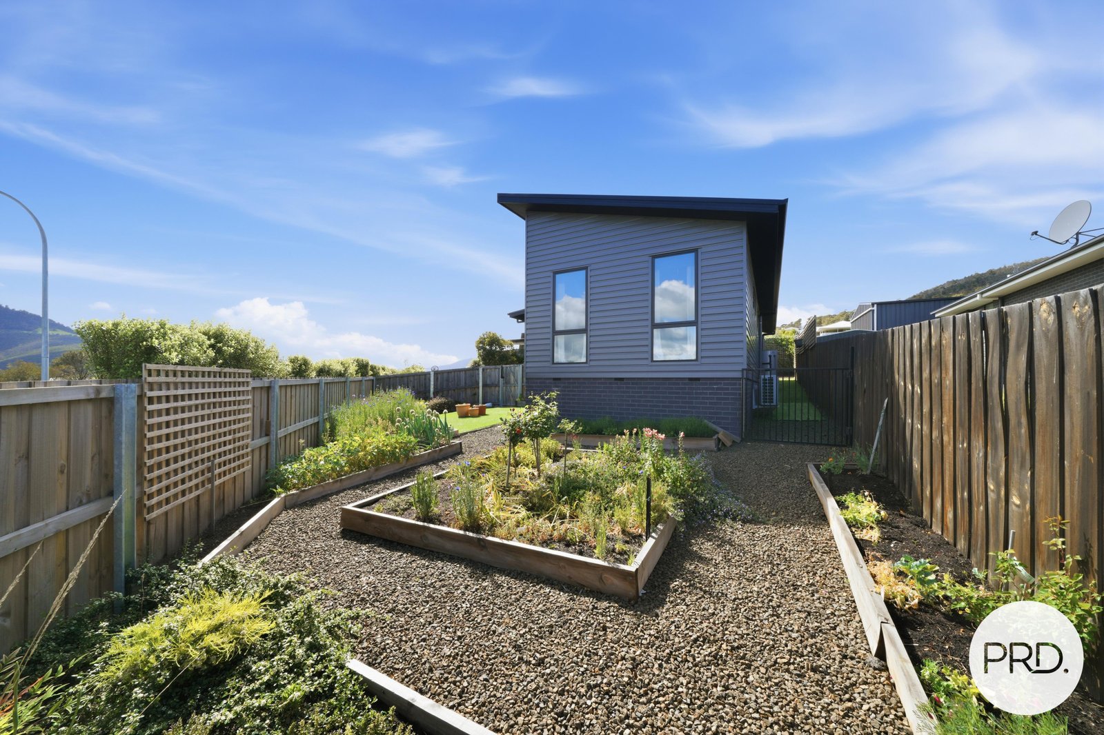 2/61 Glebe Road NEW NORFOLK 26
