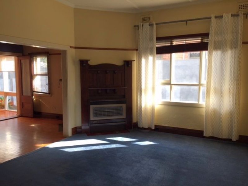 Gallery: 261 Graham Street