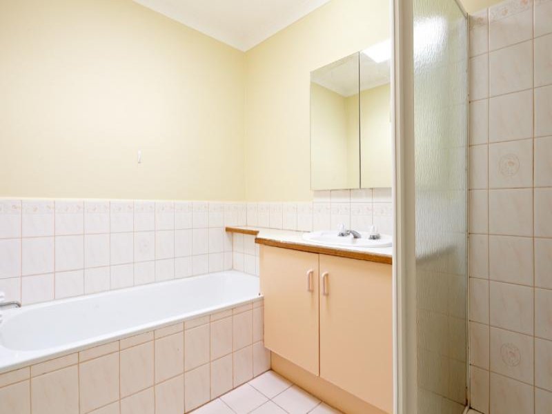 Gallery: 2/61 Marlborough Street