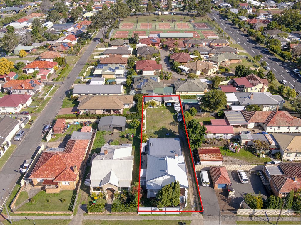 261 Newcastle Rd  EAST MAITLAND 3