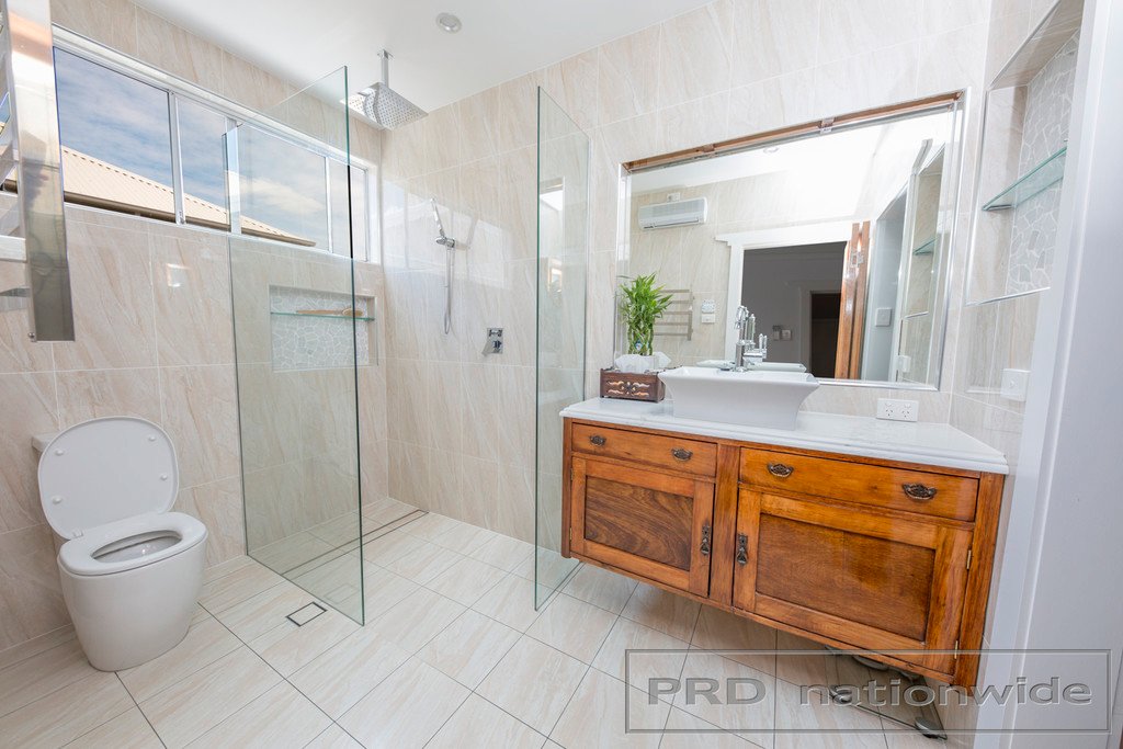 261 Newcastle Rd  EAST MAITLAND 6