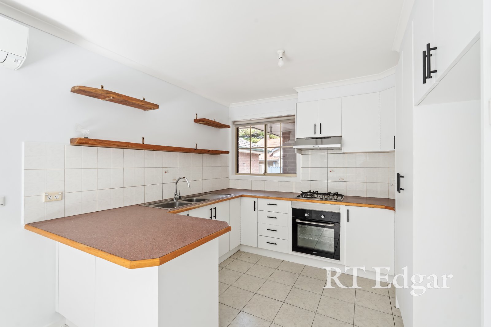 Real Estate and Property in 2/61 Newcastle Street, Preston, VIC