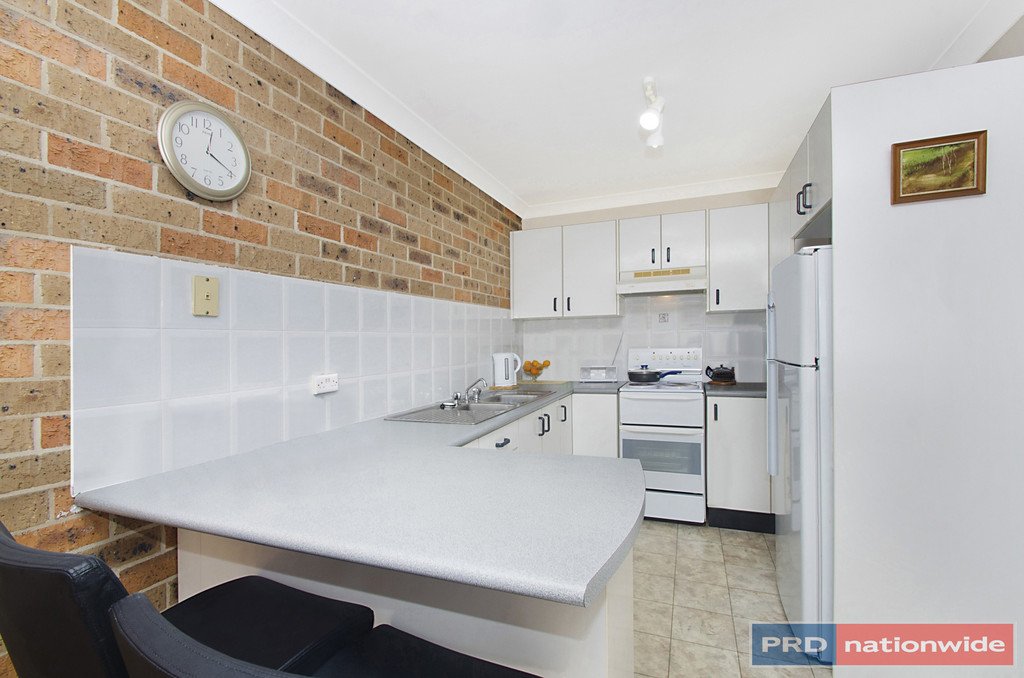 2/61 Norman Street LAURIETON 2