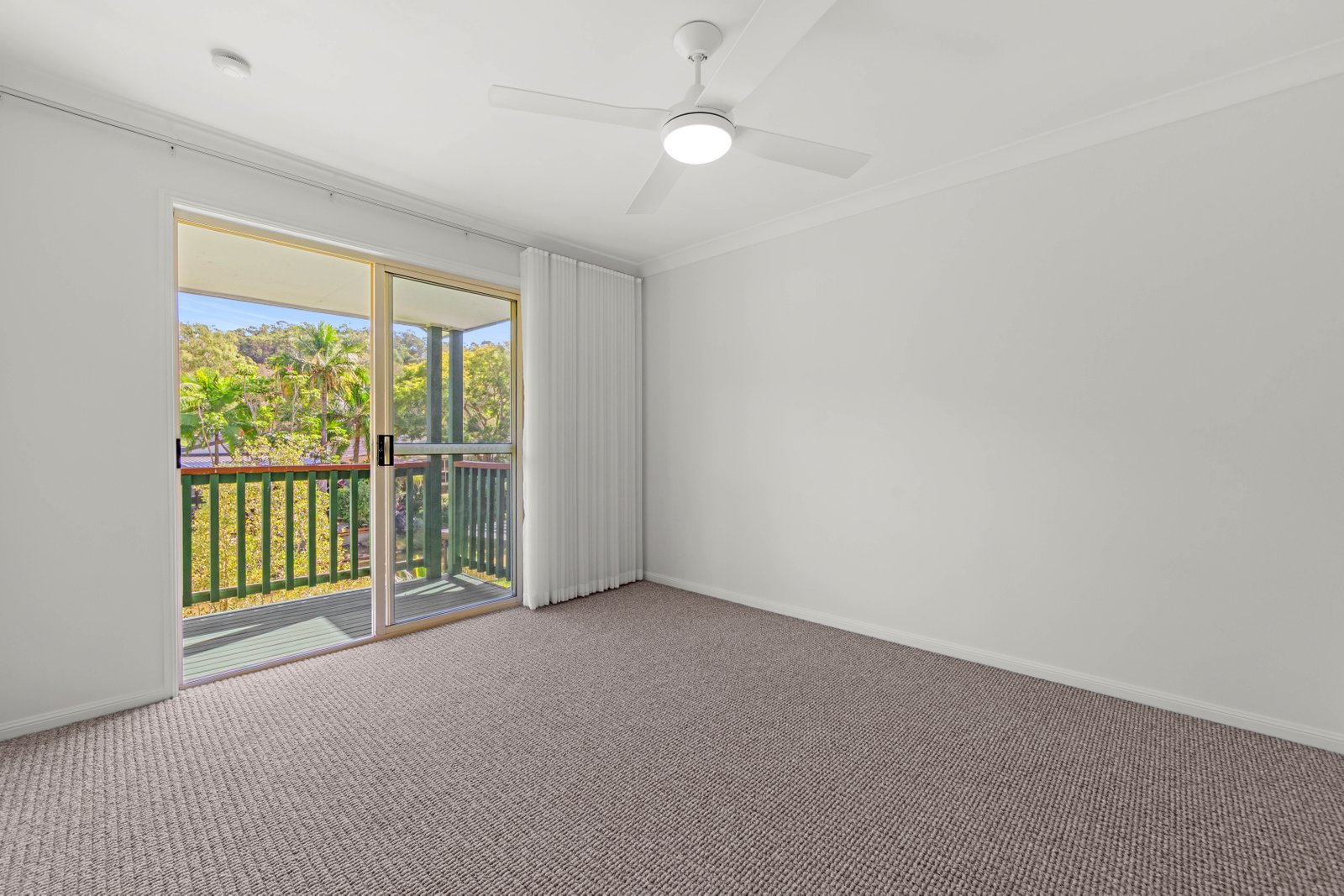 26/1 Township Drive BURLEIGH HEADS 7