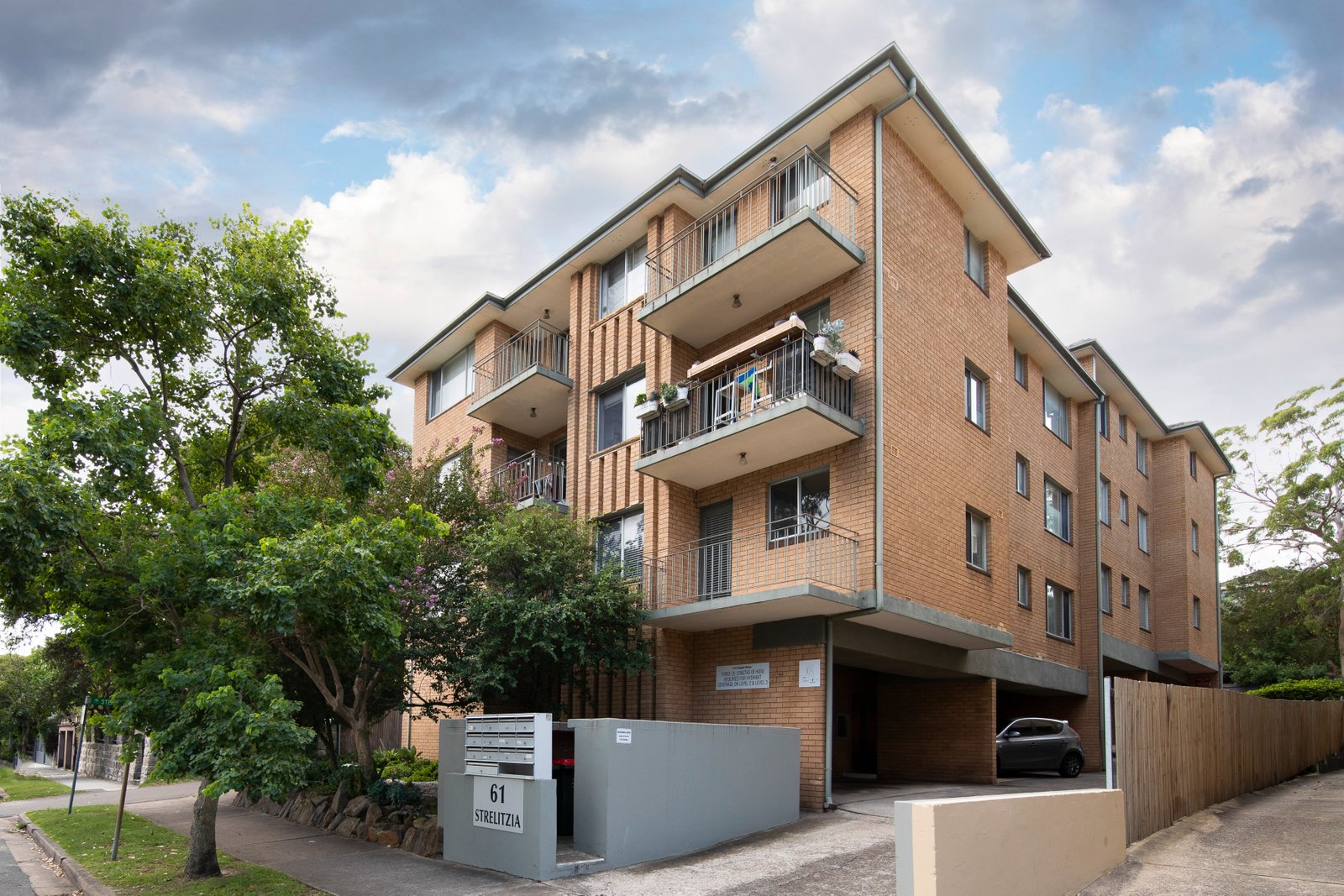 2/61 Wentworth Street RANDWICK 8