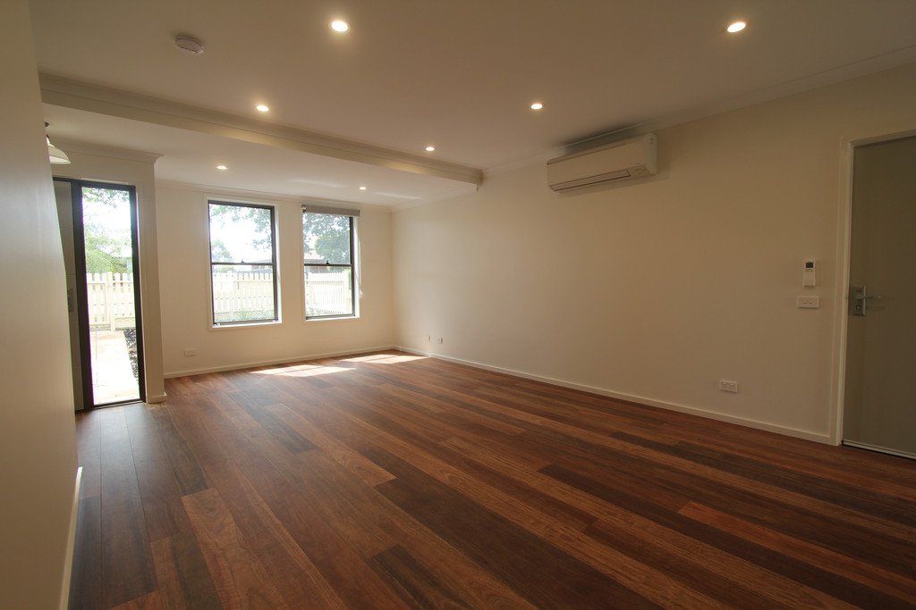 2/610 Wilson Street CANADIAN 5