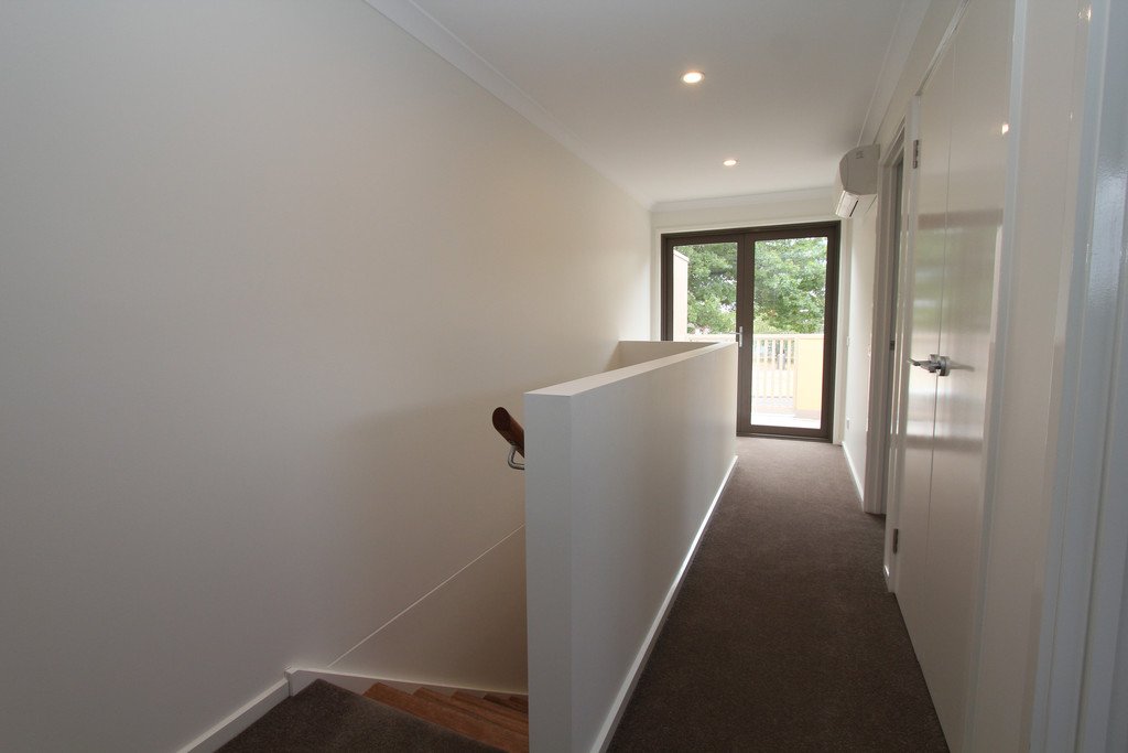 2/610 Wilson Street CANADIAN 7