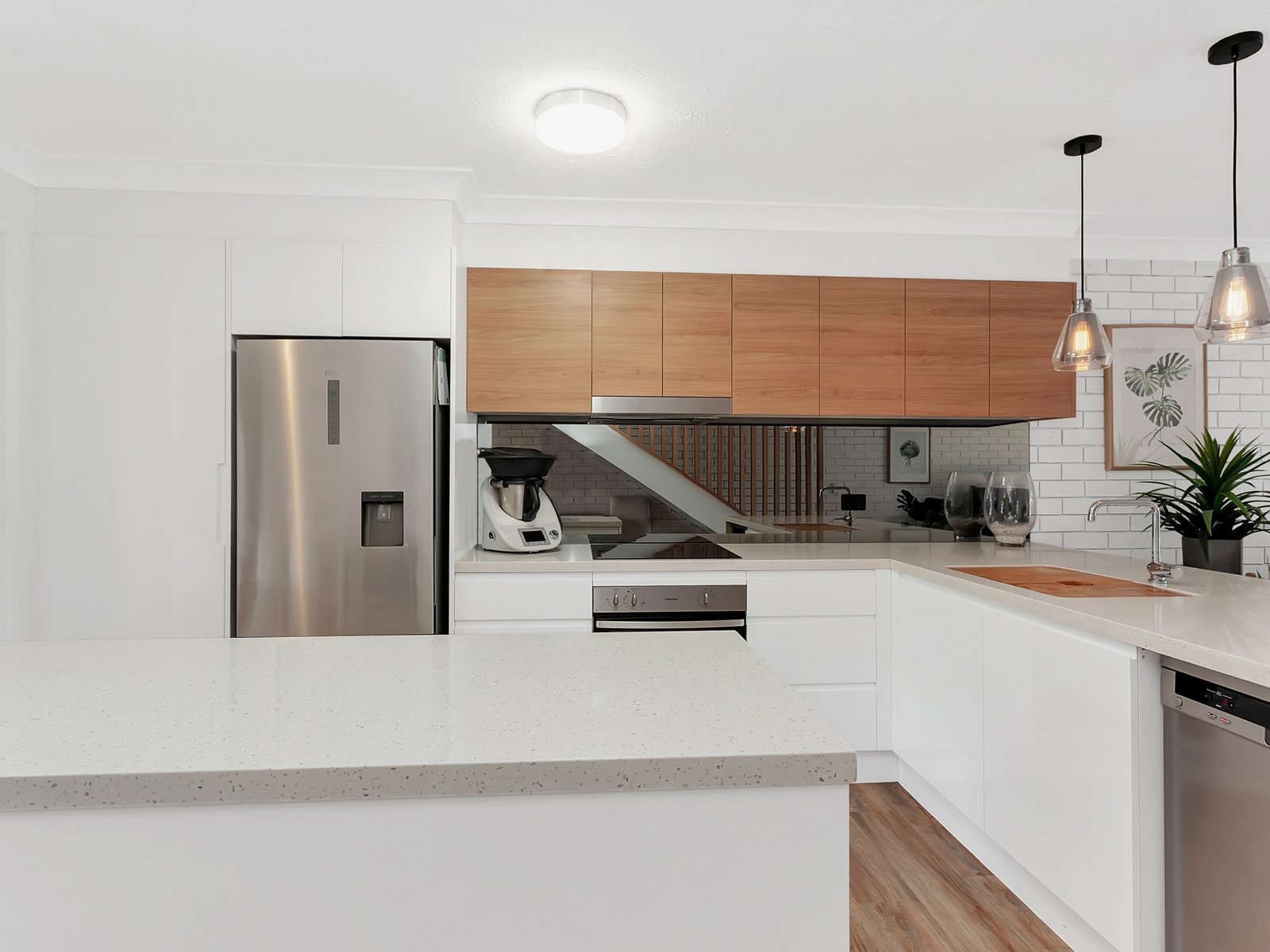 26/105 Christine Avenue BURLEIGH WATERS 5