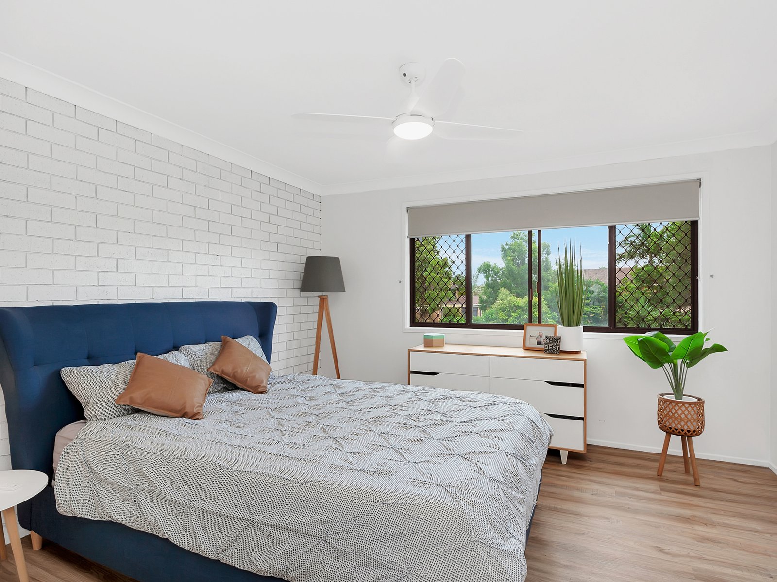 26/105 Christine Avenue BURLEIGH WATERS 9