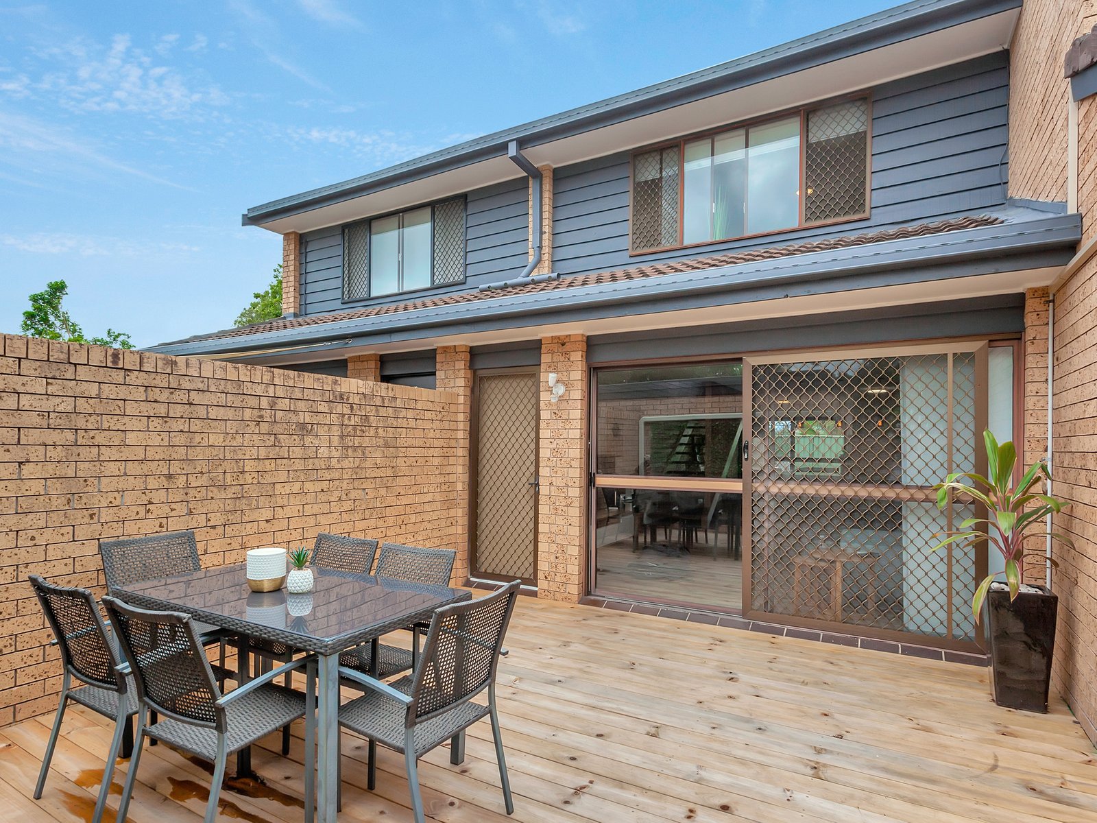 26/105 Christine Avenue BURLEIGH WATERS 14