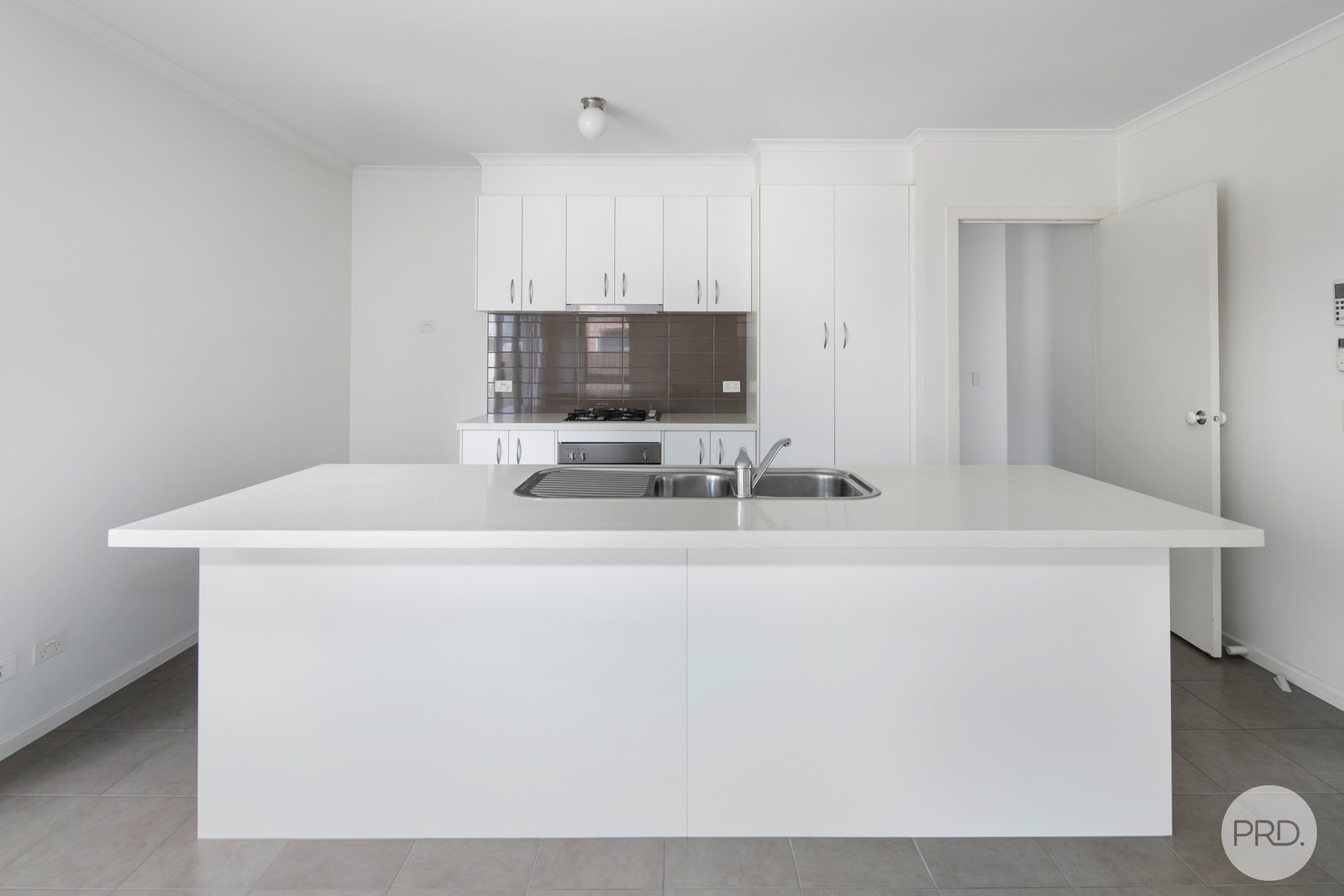 2/610A Talbot Street South REDAN 4