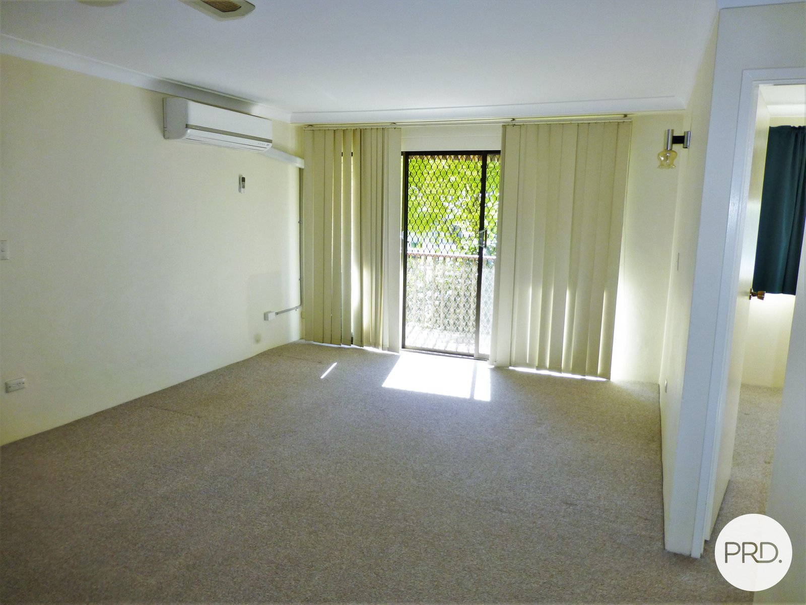 2/611 Kiewa Street ALBURY 4