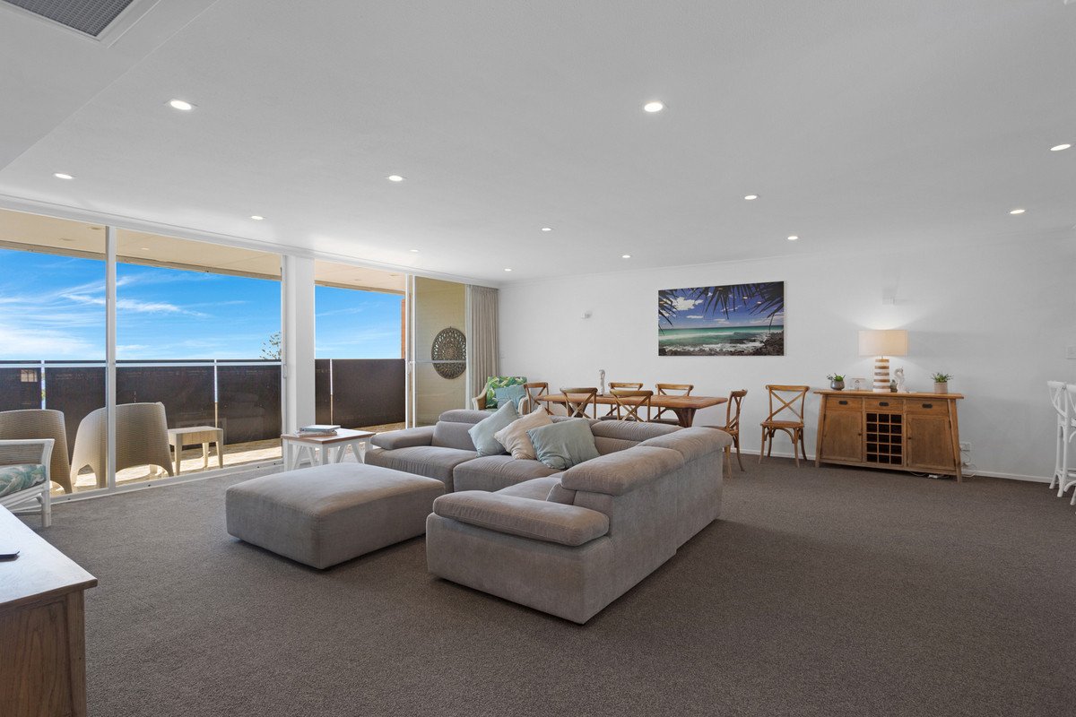 26/12 Goodwin Terrace Burleigh Heads 8