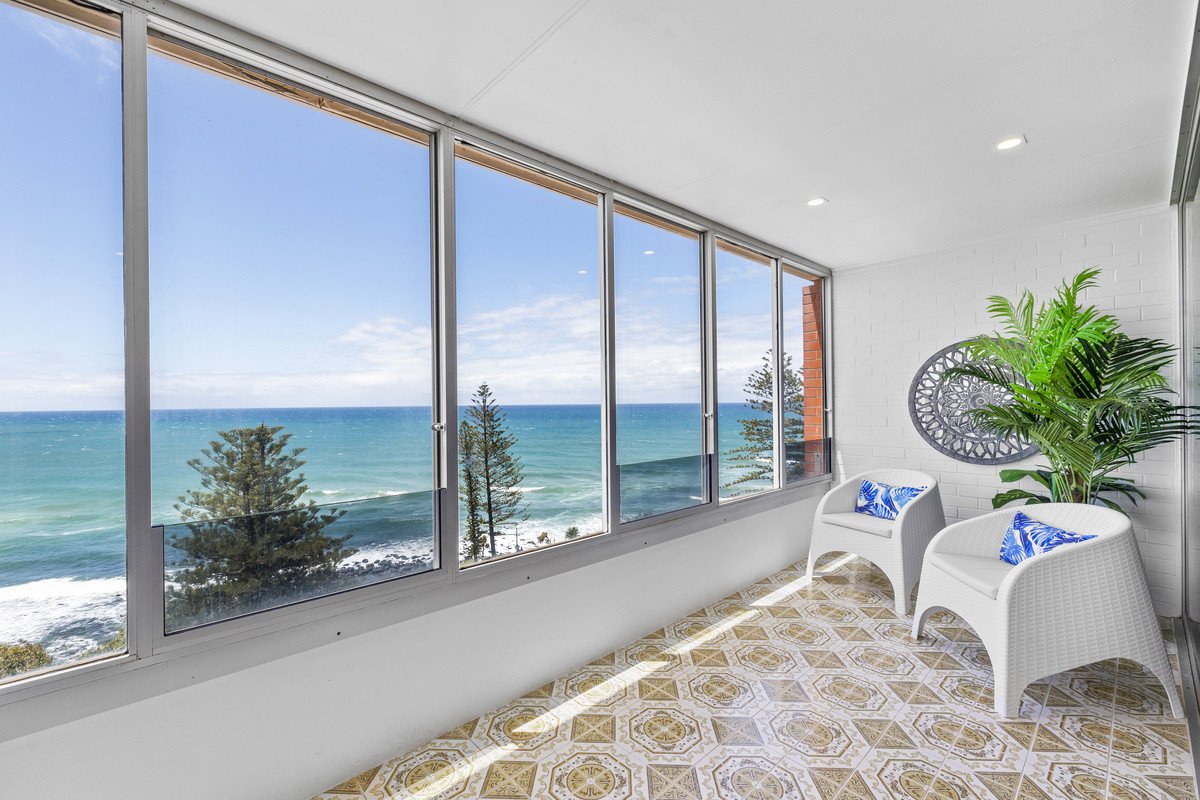 26/12 Goodwin Terrace Burleigh Heads 2