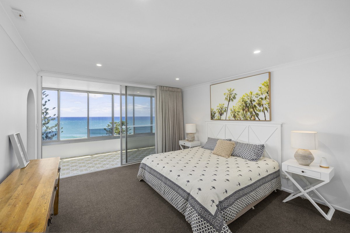 26/12 Goodwin Terrace Burleigh Heads 4