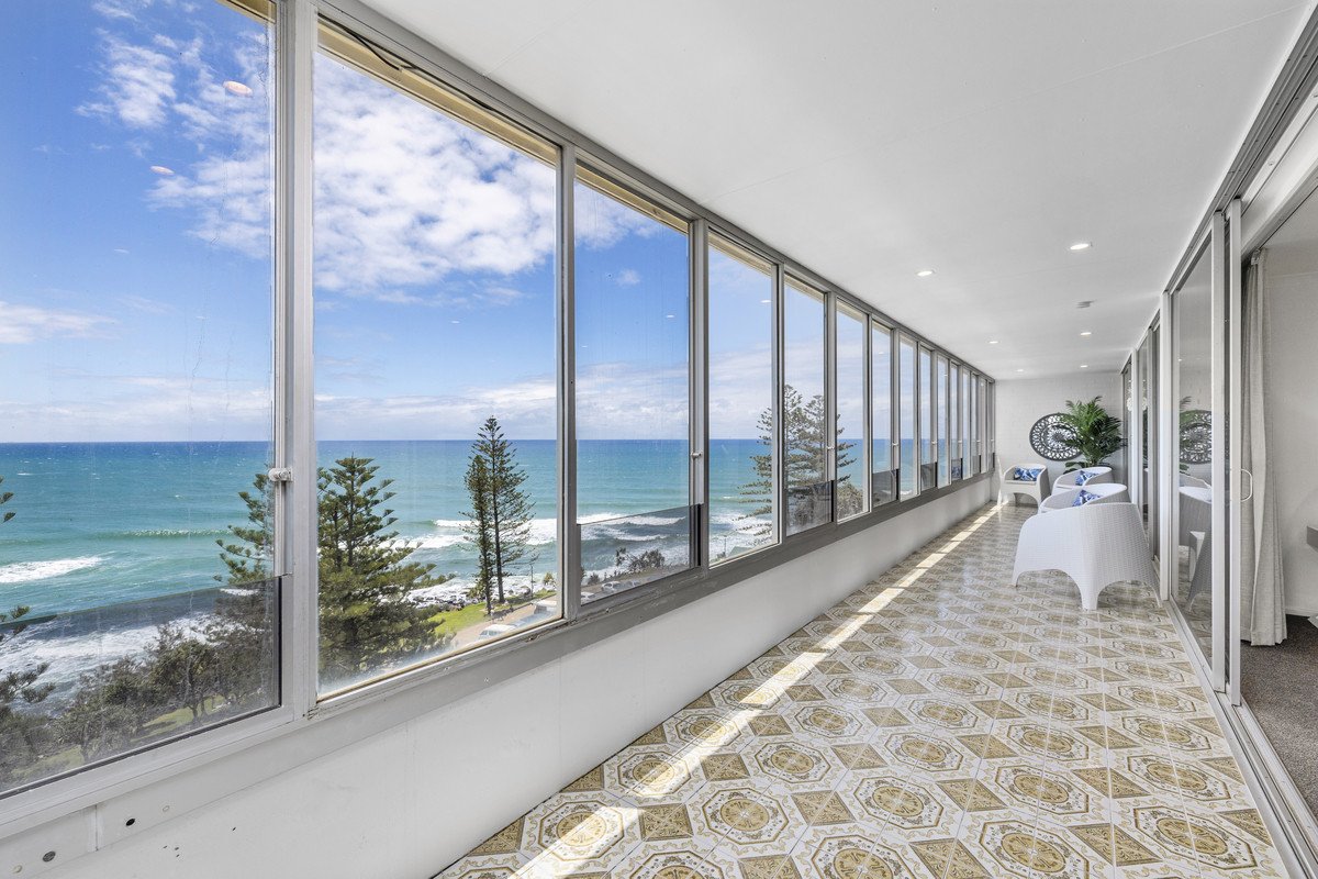 26/12 Goodwin Terrace Burleigh Heads 11