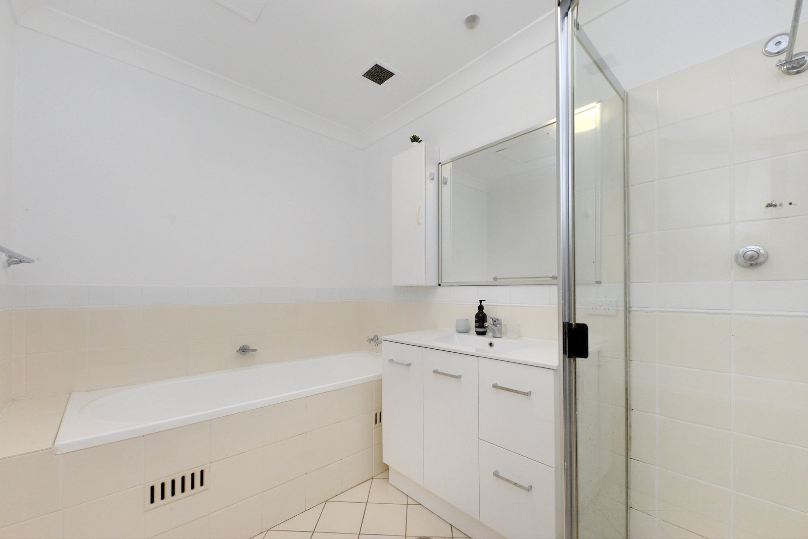 26/127 Banksia Street BOTANY 12