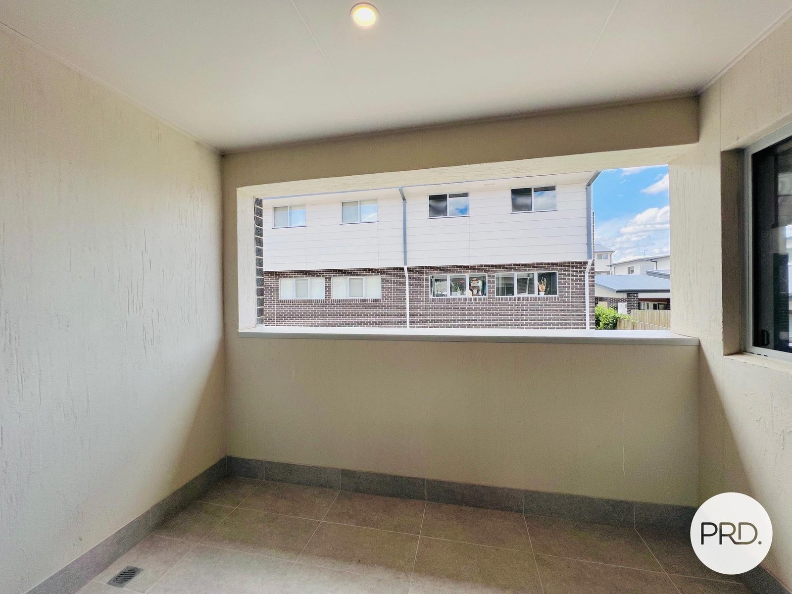 26/136 Stockman Avenue LAWSON 8
