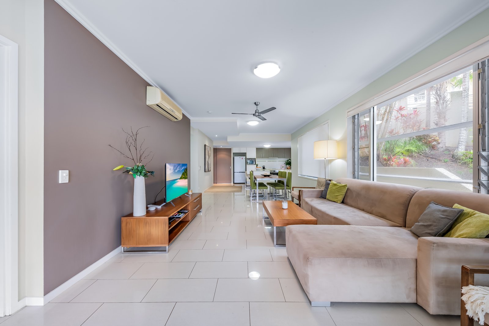 26/15 Flame Tree Court AIRLIE BEACH 8