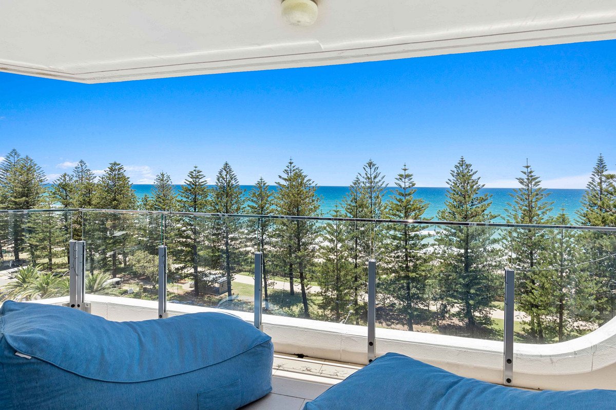 26/170-180 The Esplanade Burleigh Heads 2