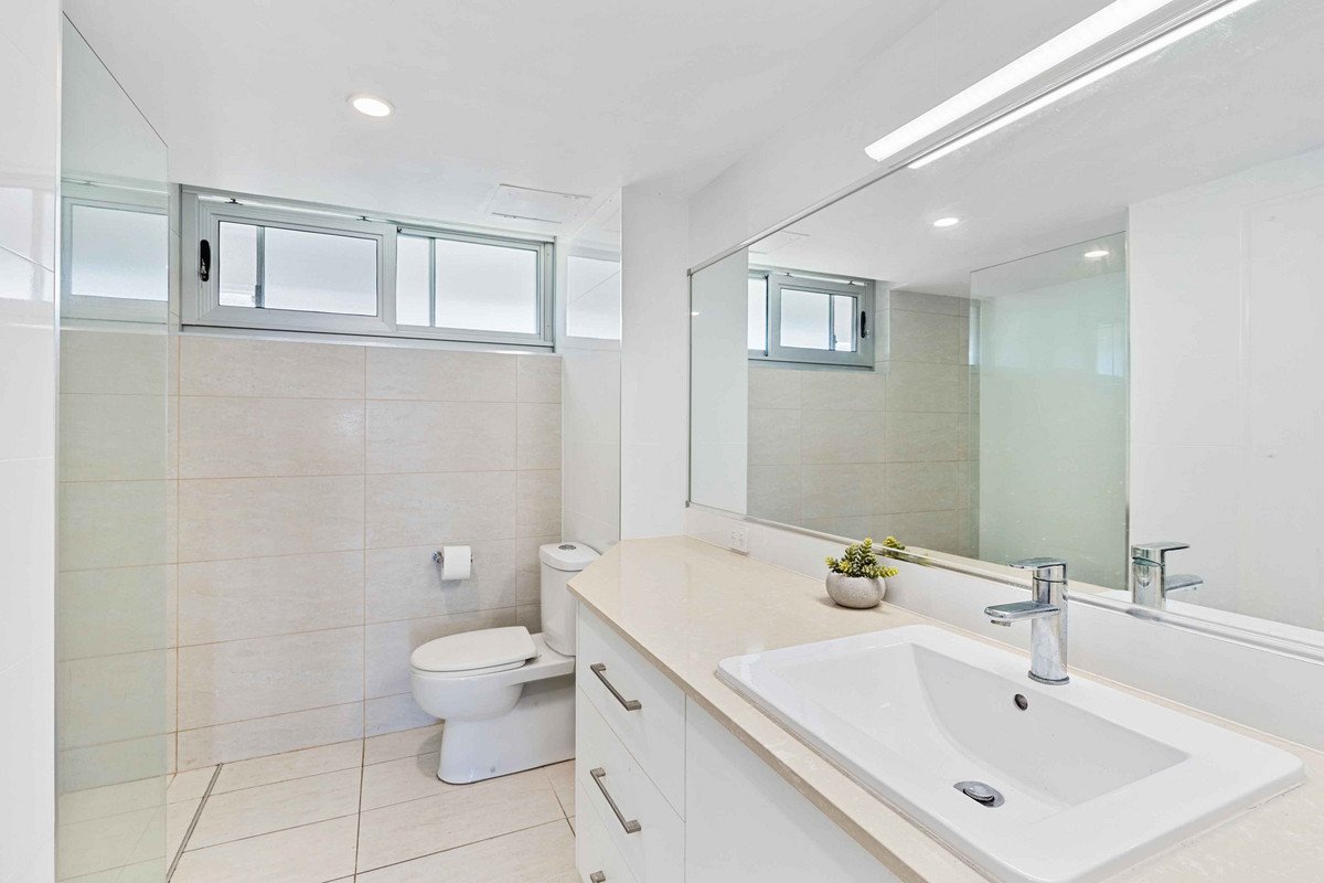 26/170-180 The Esplanade Burleigh Heads 15