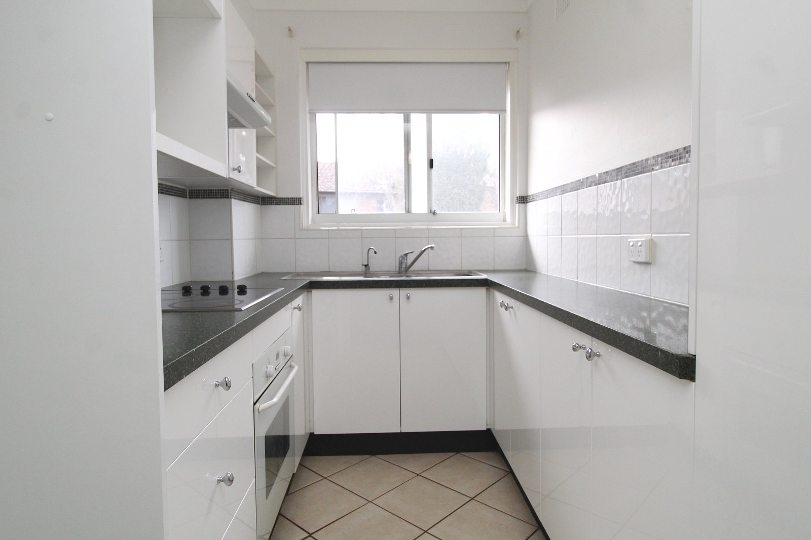 26/171 Willarong Road CARINGBAH 2