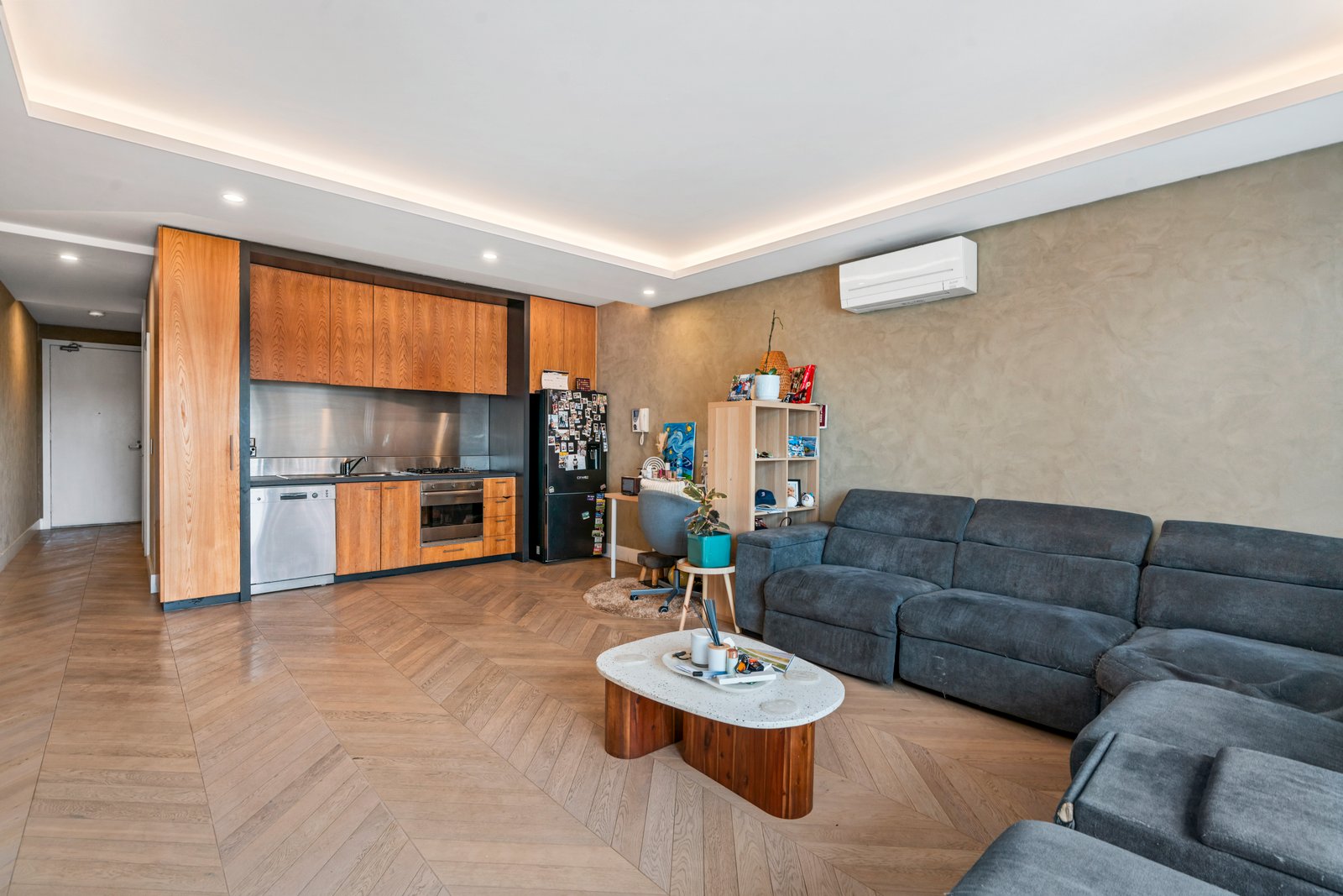 Gallery: 26/185 Barkly Street