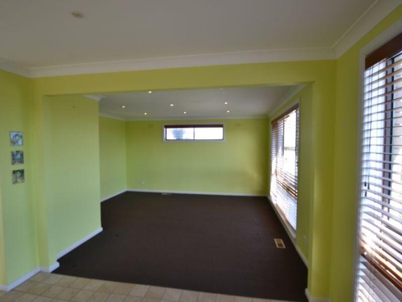 Gallery: 2/62 Beach Road