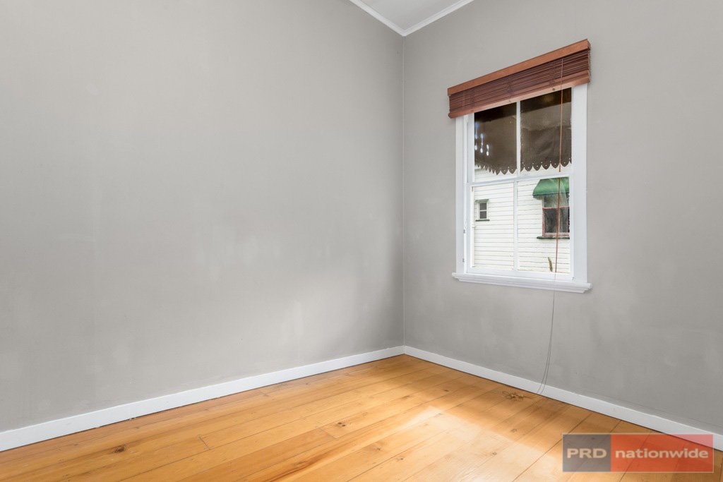 262 Enoggera Road NEWMARKET 9