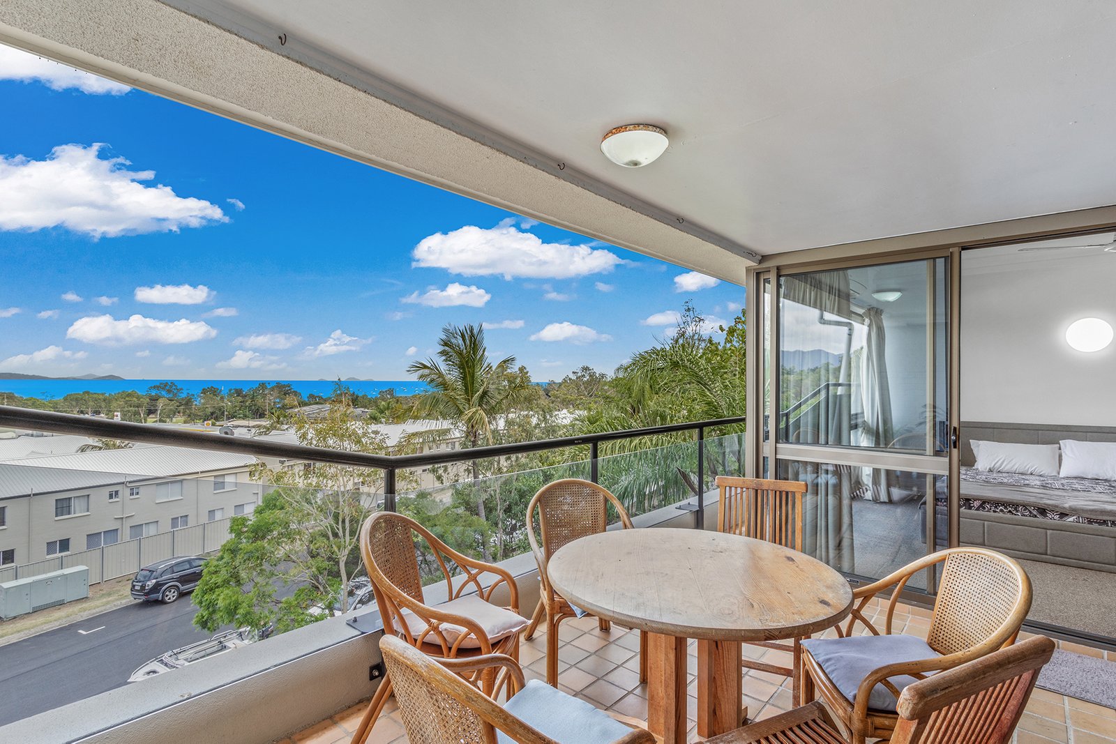 26/2 Eshelby Drive CANNONVALE 7