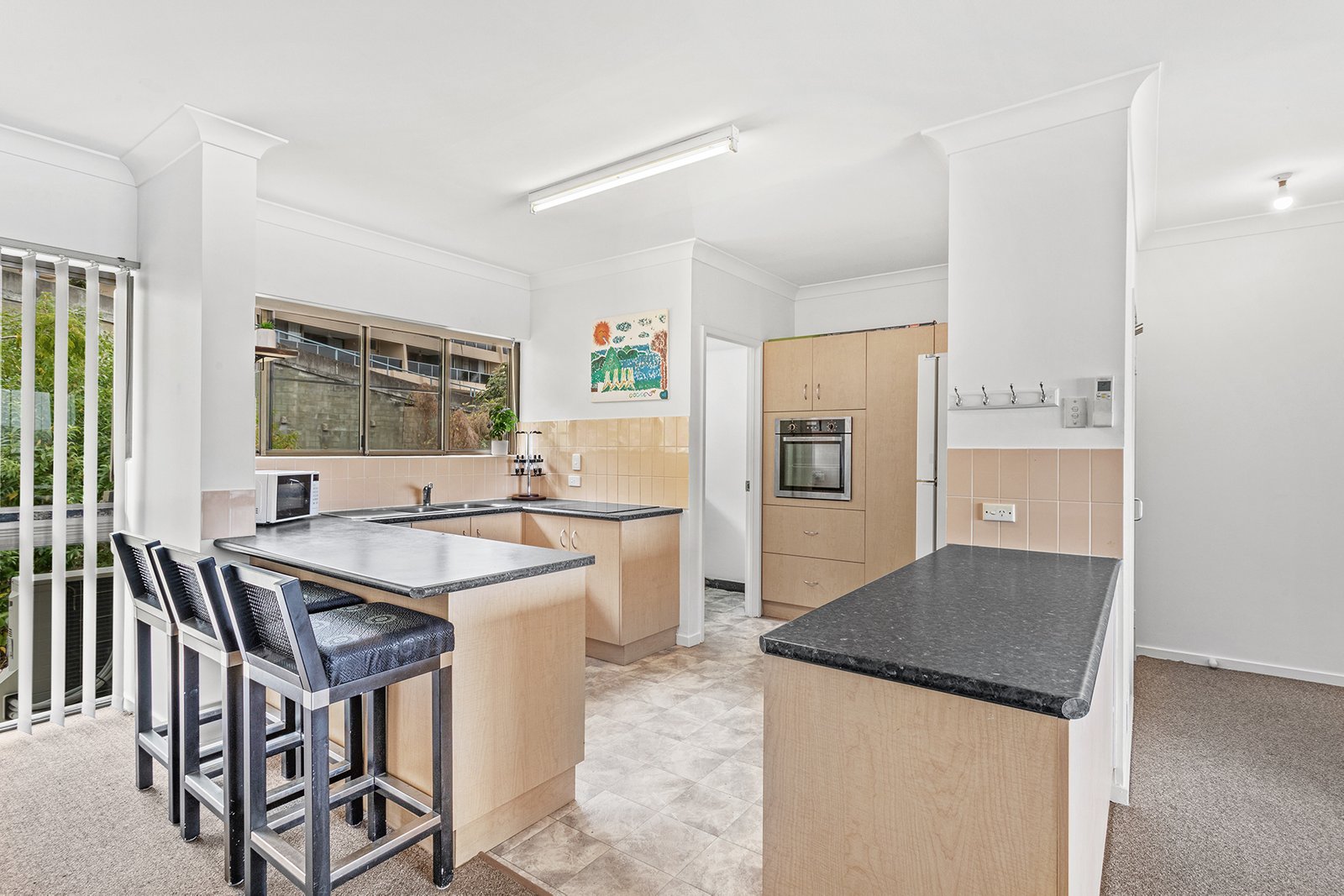 26/2 Eshelby Drive CANNONVALE 10