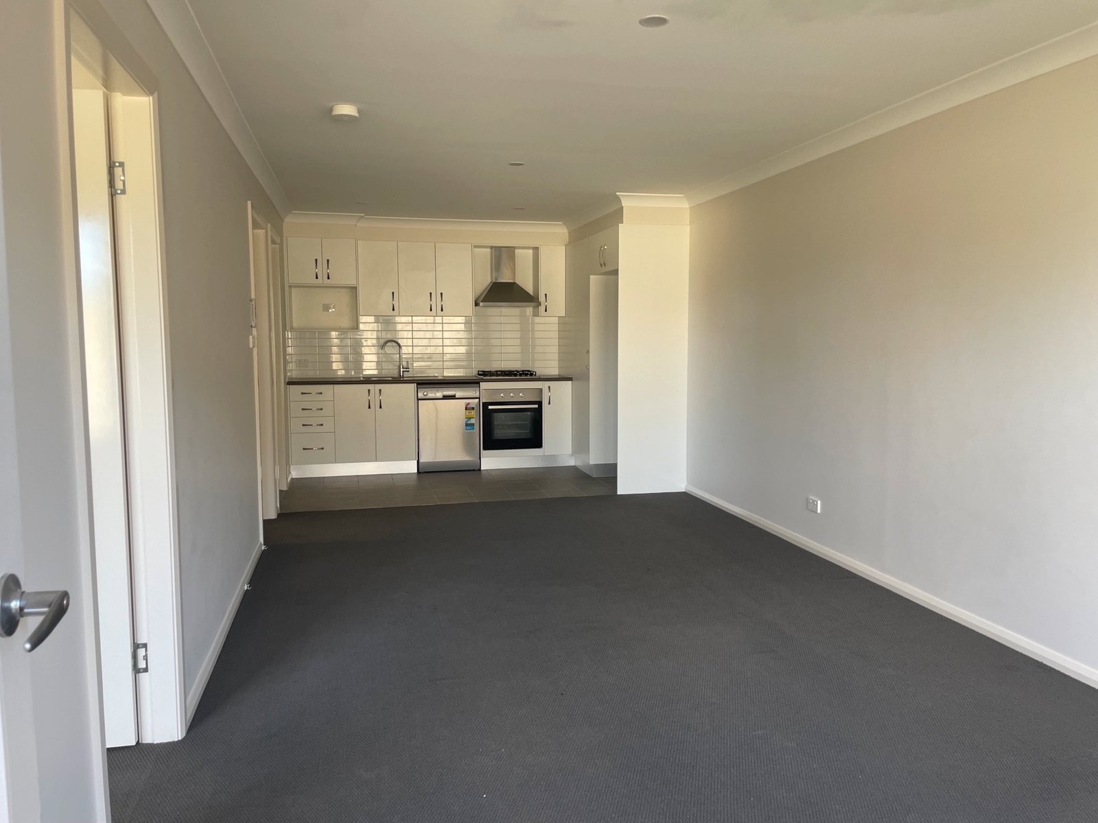 2/62 Kenny Drive TAMWORTH 2