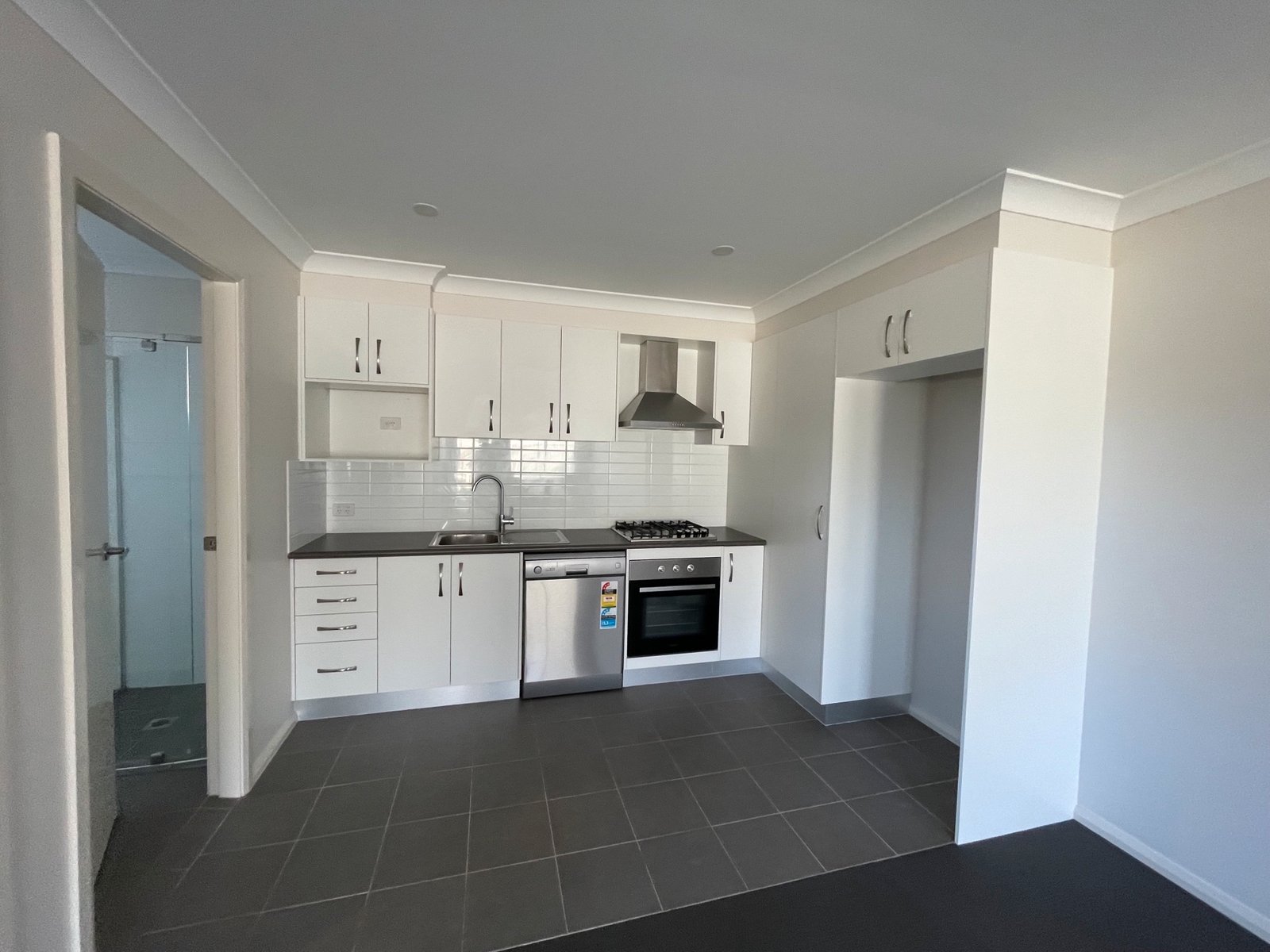 2/62 Kenny Drive TAMWORTH 3