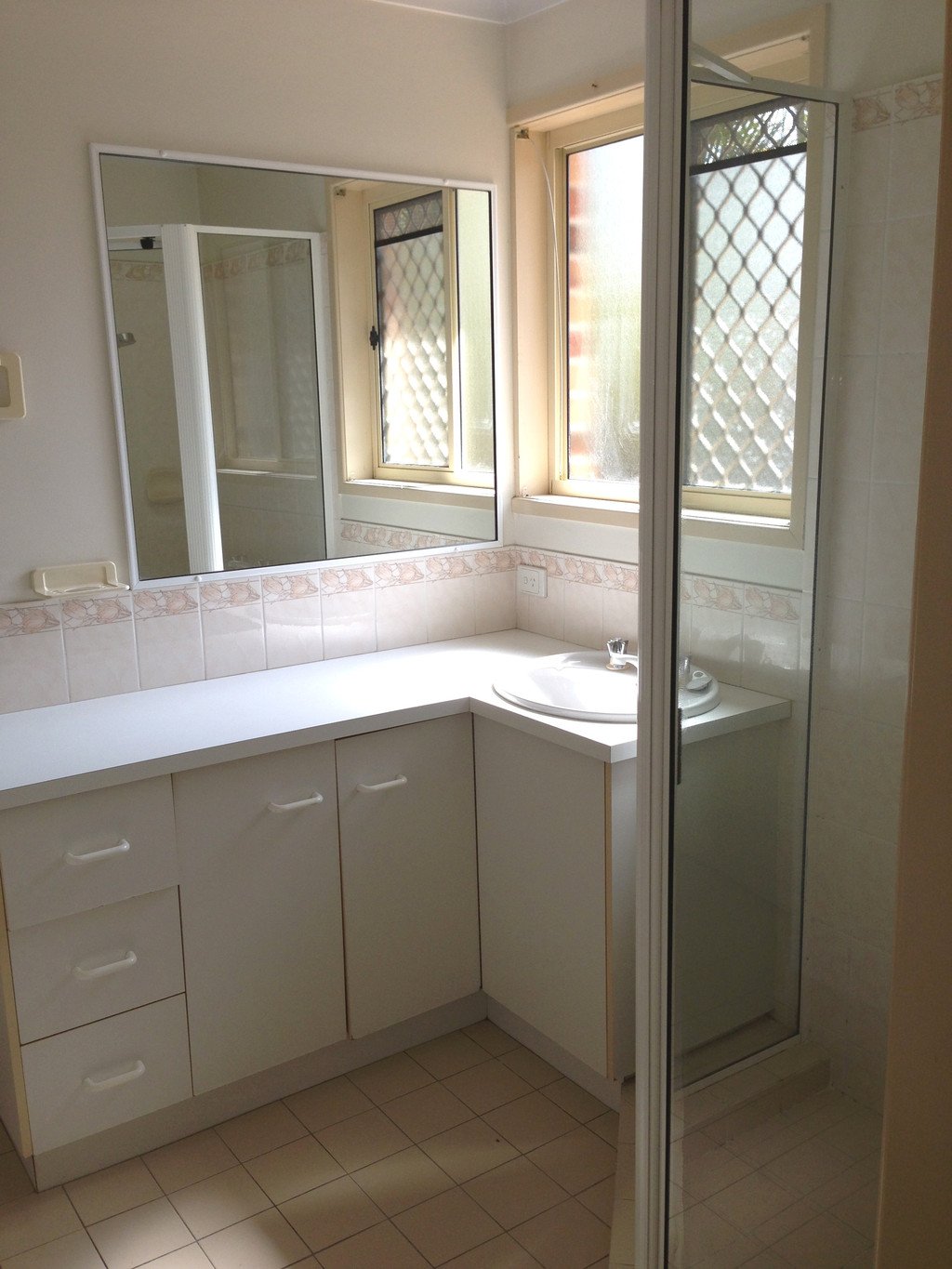 2/62 York Street NUNDAH 6