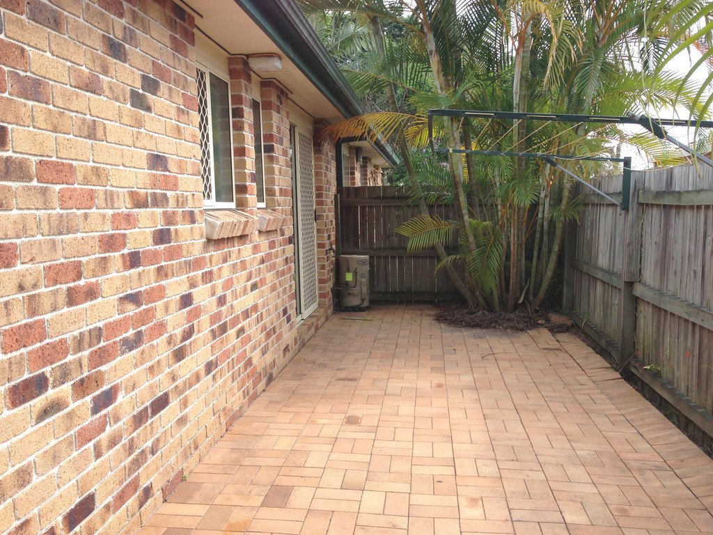 2/62 York Street NUNDAH 10