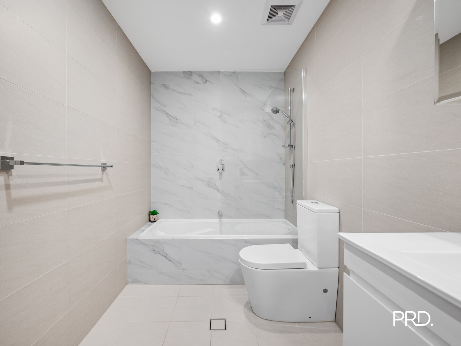 26/206-212 Great Western Highway KINGSWOOD 13