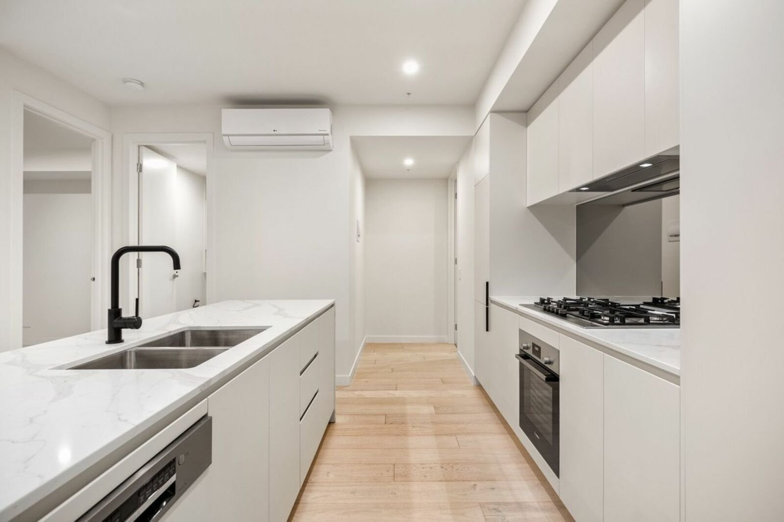 Gallery: 26/220 Chapel Road