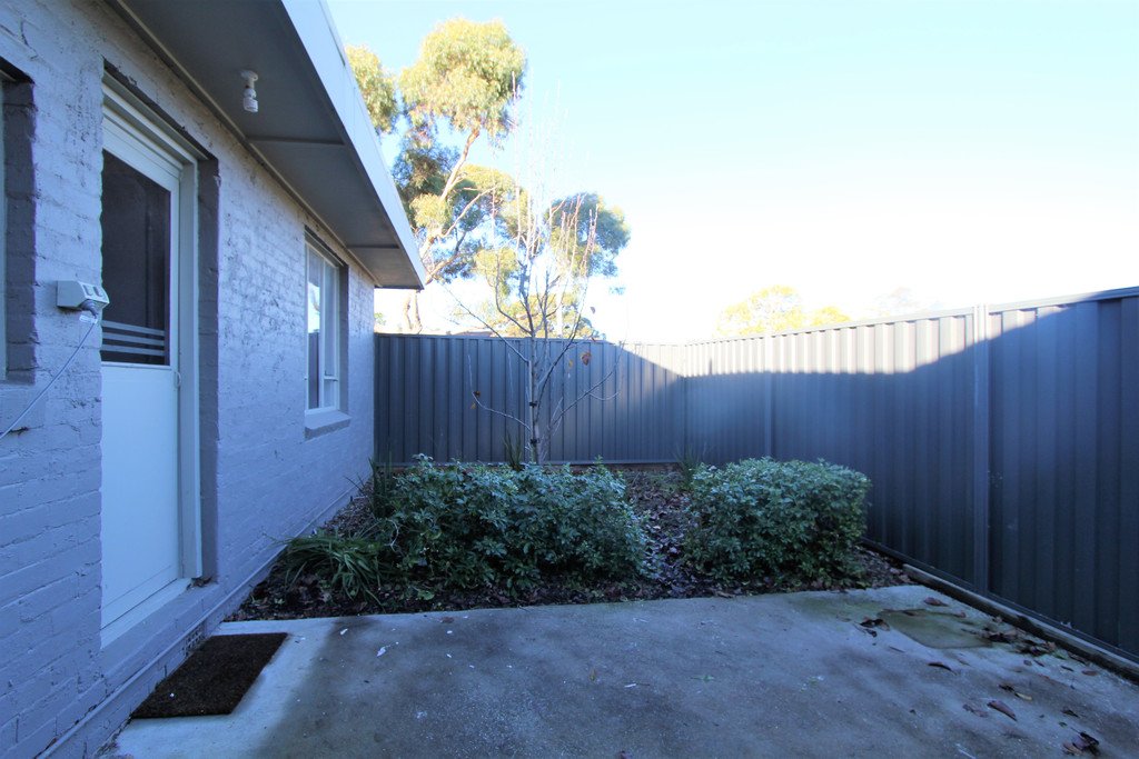 2/628 Wilson Street CANADIAN 7